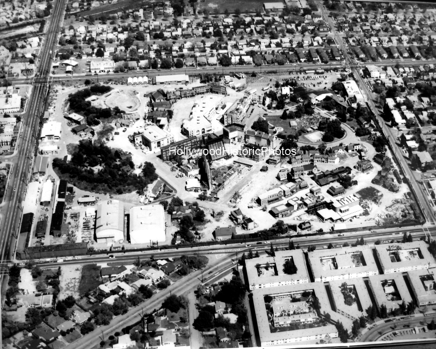 Columbia Ranch 1963 Hollywood Way and Oak St. wm.jpg